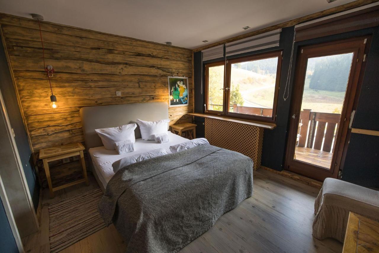 Berghotel Und Restaurant Kraeuter Chalet Furtwangen Esterno foto